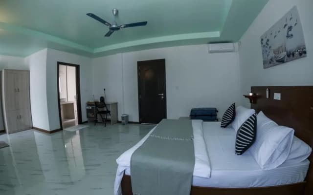 Clouds Beach Retreat Laamu - photo 3