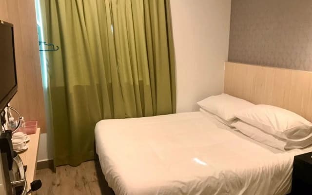 Yes Luxury Hotel - photo 4