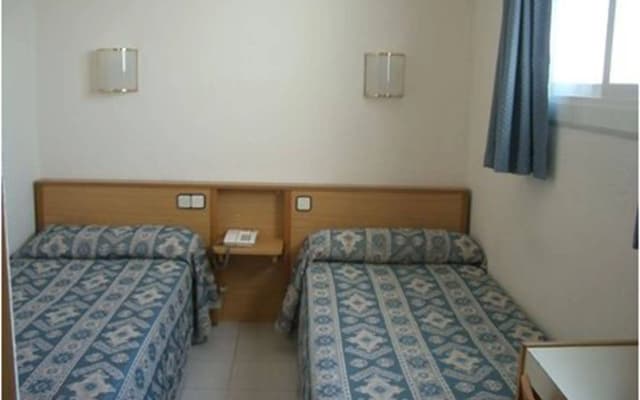 Hotel Roma Reial - photo 4