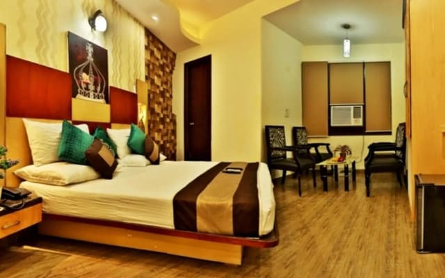 Hotel KNK International - photo 3