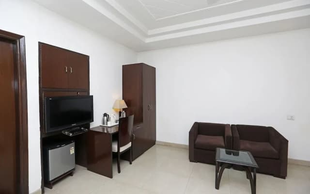 Capital O 445 Impress Hotel - photo 4