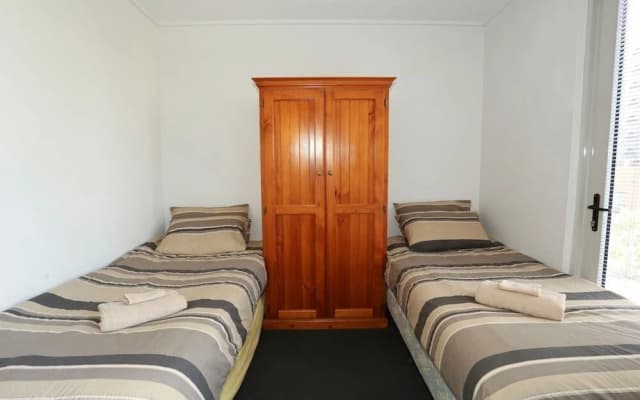 2 Beds 1 Bath beside QV Melbourne - photo 4