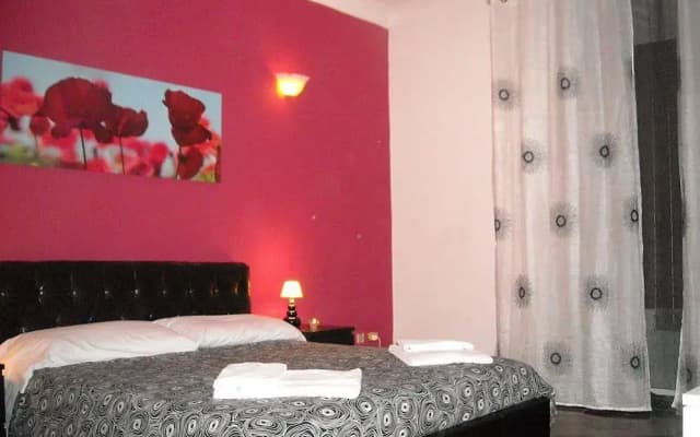 Luxury Rooms - photo 3