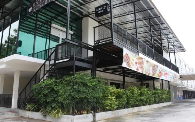 Tambun Inn Hotel - photo 4