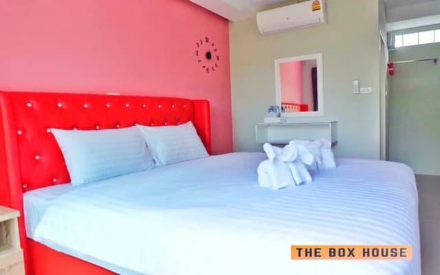 The Box House - photo 3