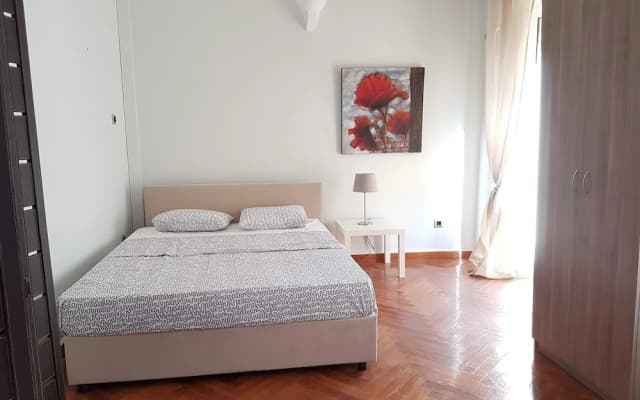 Erra - Red - Athens Center,140m²,4 BD,2 BATH - photo 2