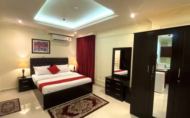Majestic Hotel - photo 4