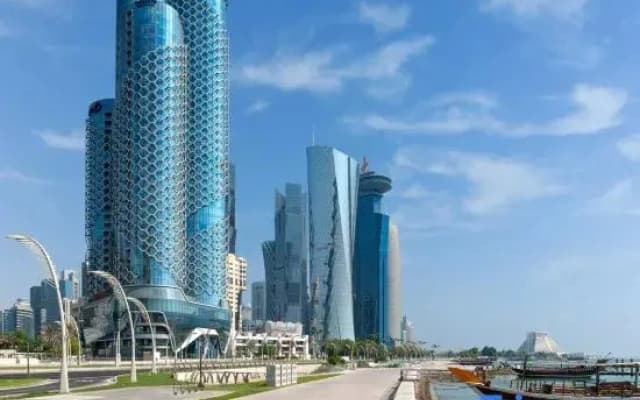 Swissotel Corniche Park Towers - photo 2