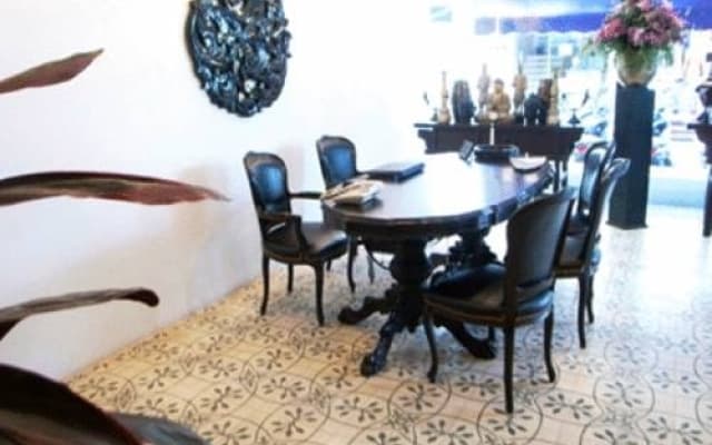 Sutra Beachfront Boutique Hotel - photo 4