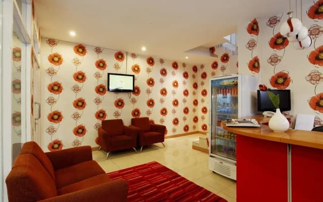 B Bossa Patong Hotel - photo 2