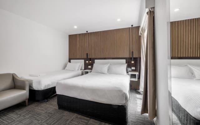Best Western Plus Buckingham International - photo 4