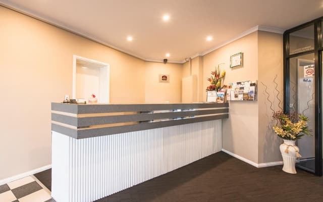 Mahoneys Motor Inn - photo 2