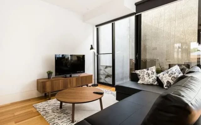 Renée - Beyond a Room Private Apartments - photo 5