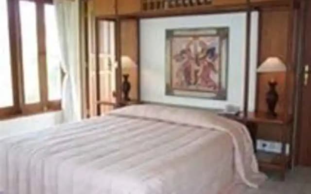 Oneworld Retreats - photo 2