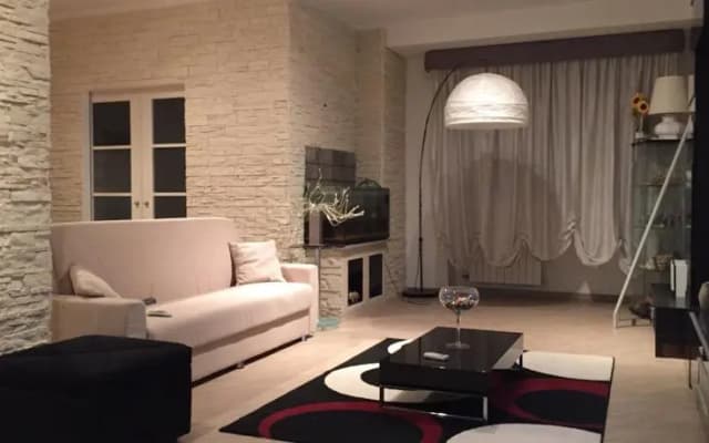 Lovehouse - photo 3