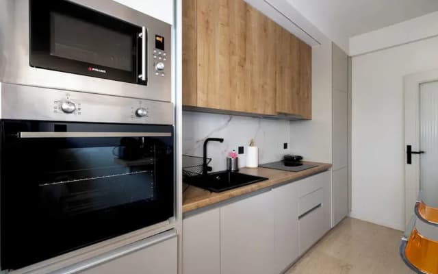 Zeus 2-Bedroom Apt with Acropolis View - photo 4