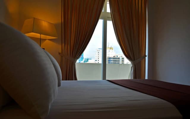 Panoramic Holiday Apartment Colombo - photo 5
