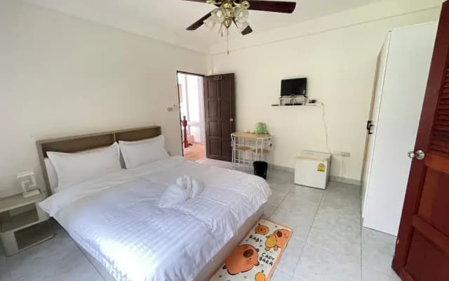Plan B house - photo 2