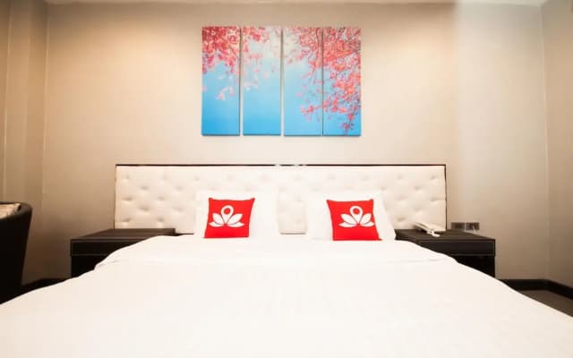 ZEN Premium Sukhumvit 33 - photo 5