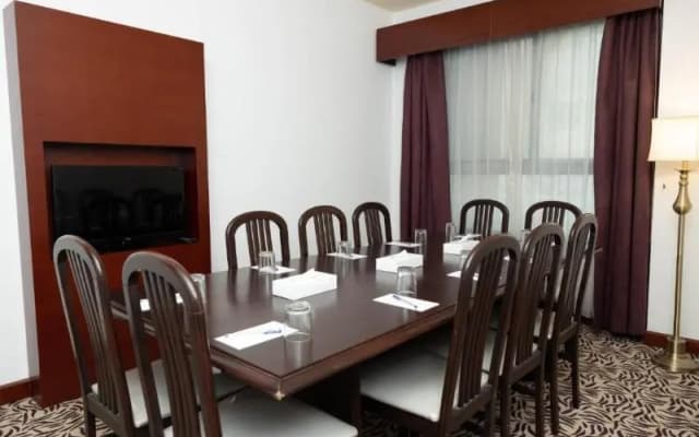Mra Grand Hotel - photo 3