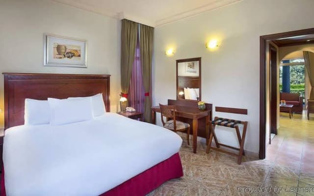 Hilton Fujairah Resort - photo 2
