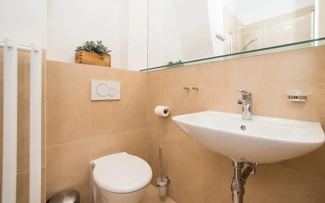 Unique Apt 250m from the Charles Bridge - photo 2