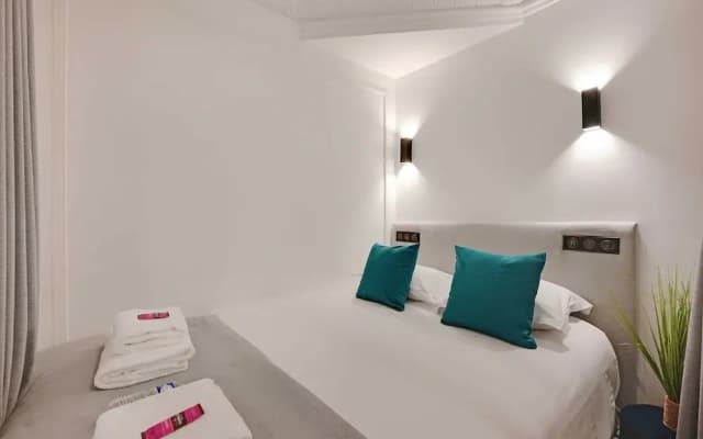 Charming Apartment - 2br/6p - Gare Saint-lazare - photo 2