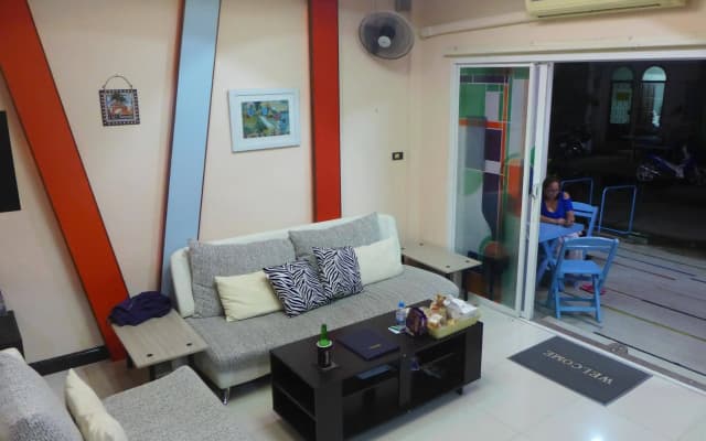 BGW Phuket - Hostel - photo 3