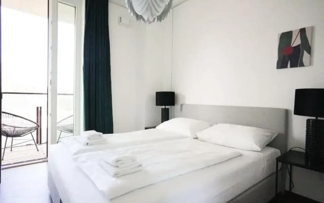 Exclusive Condo with Pool and Terrace - photo 2