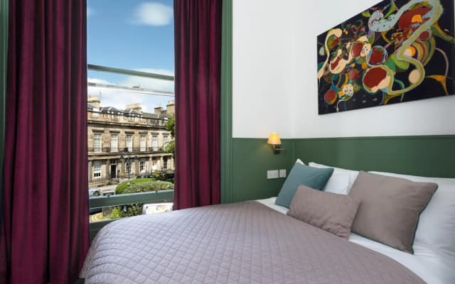 New Town Guest House - photo 4