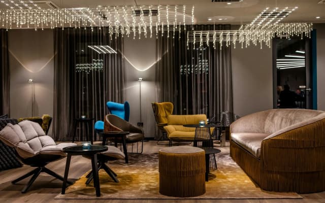 Motel One Berlin-Potsdamer Platz - photo 3