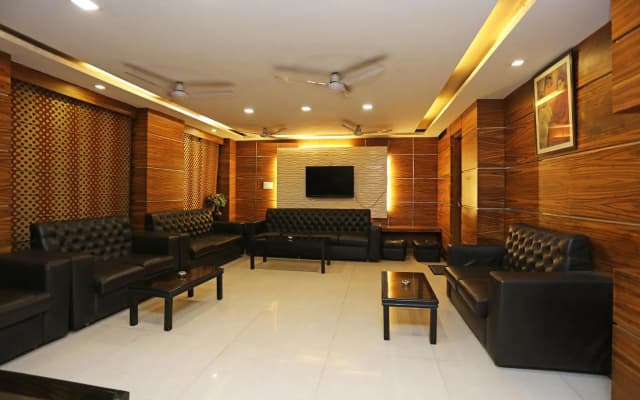 Hotel City Castle Karol Bagh - photo 2