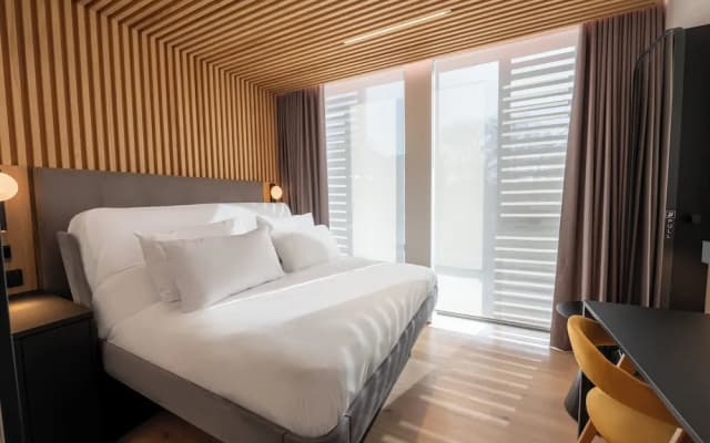 Grea Iras Apartments - photo 3