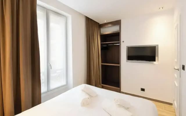 Les Suites Tour Eiffel - photo 2