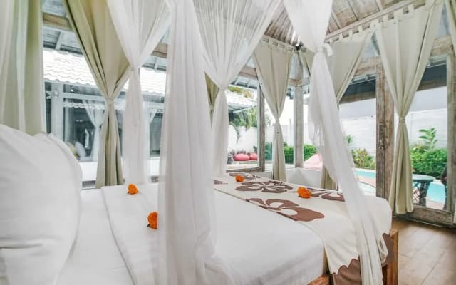 Villa Laksmana - photo 2