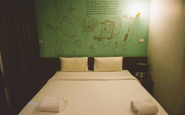 The Loft 77 Hotel - photo 5