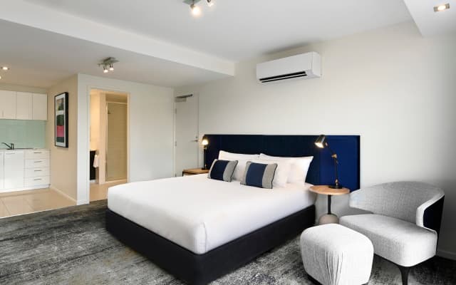 Brady Apartment Hotel Flinders Street Hotel - photo 4