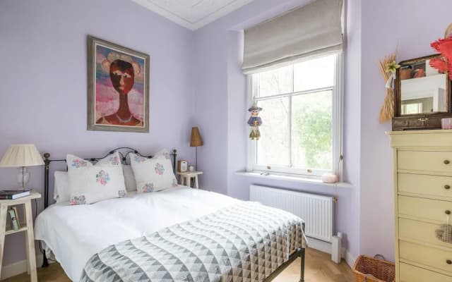 Distinctive Kensington 1-bed flat - photo 4