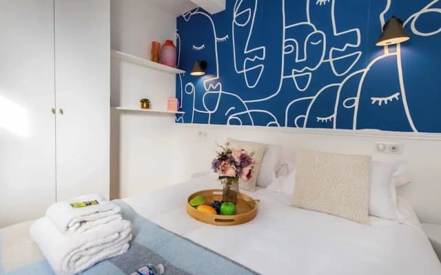 Chic, Comfortable Flat Near rue Montmartre - photo 2
