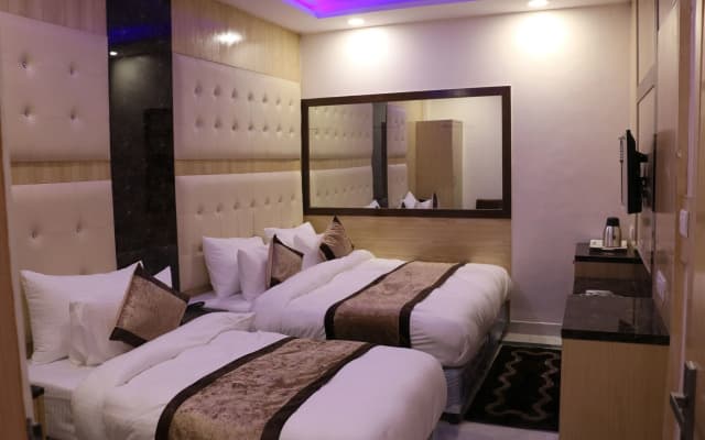 Hotel Karlo Kastle - photo 3