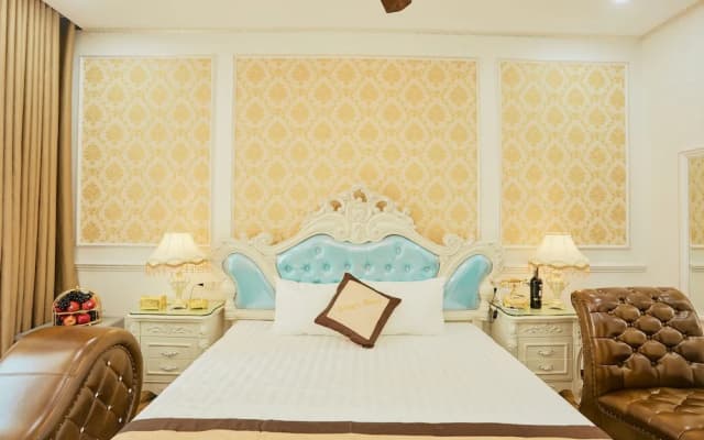 King's Hotel - photo 5