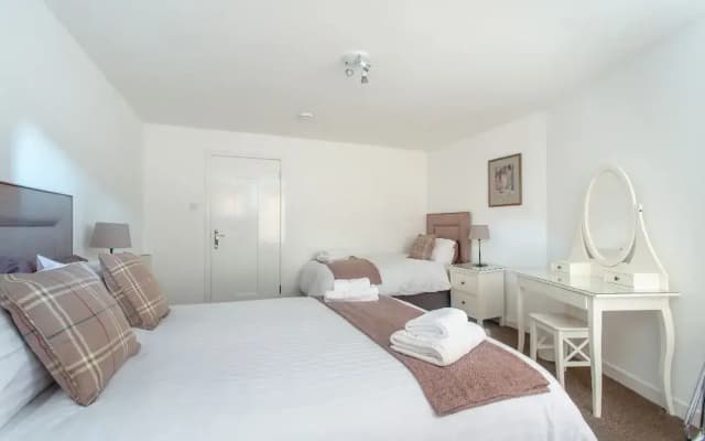 Historic flat on Royal Mile - photo 3