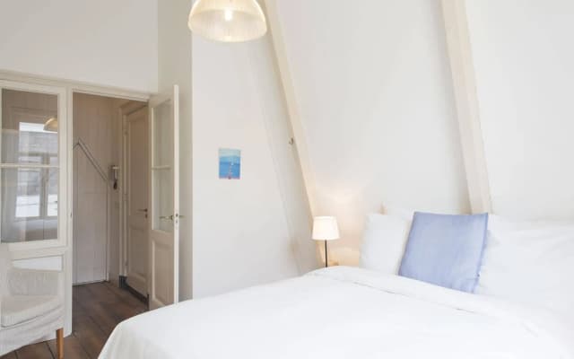 Herengracht Canal Apartment - photo 5