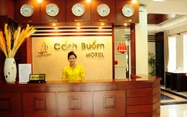 Canh Buom Hotel - photo 2