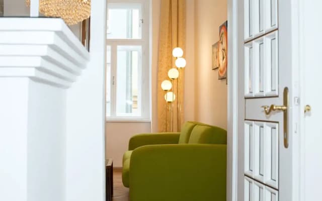 Marthas Veranda Apartment - photo 5