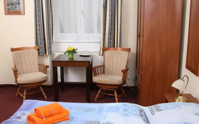 Hotel Aaron - photo 4