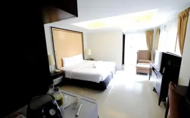 LK Metropole (Junior Wing) - photo 5