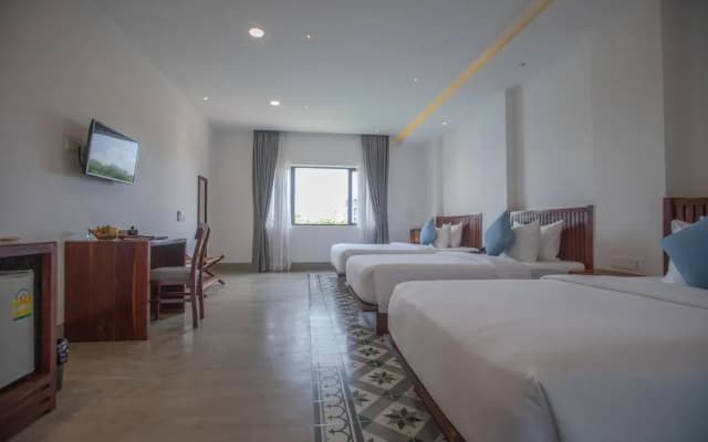 Yani Hotel - photo 4