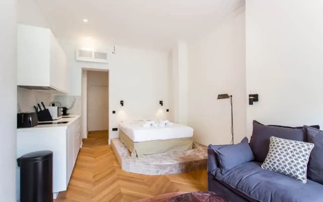 Cozy Studio Retreat in the Heart of Paris - Madeleine Opera - photo 2