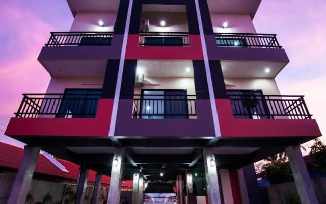 Palin Airport Residence - photo 3